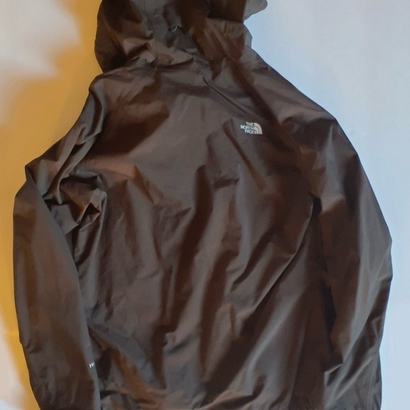 The North Face Women’s Jacket - Picture 2 of 3